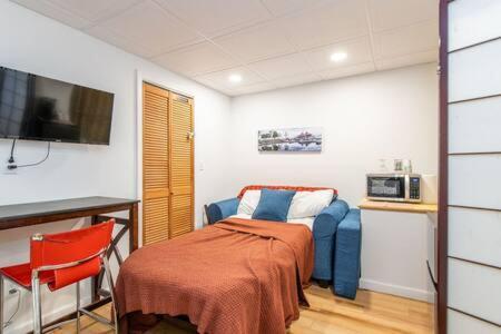 Cozy Private Apt Near Downtown Burlington Dış mekan fotoğraf